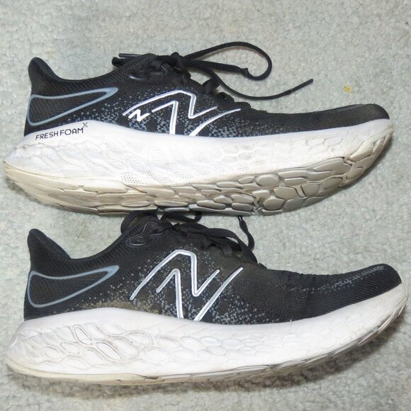 New Balance Fresh Foam 1080 Womens Black Mesh Lace Up Low Top Running Shoes - Picture 3 of 16